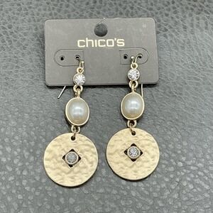 Chico's Gold Tone‎ Dangle Drop Earrings Hammered Disc Crystal Faux Pearl On Card